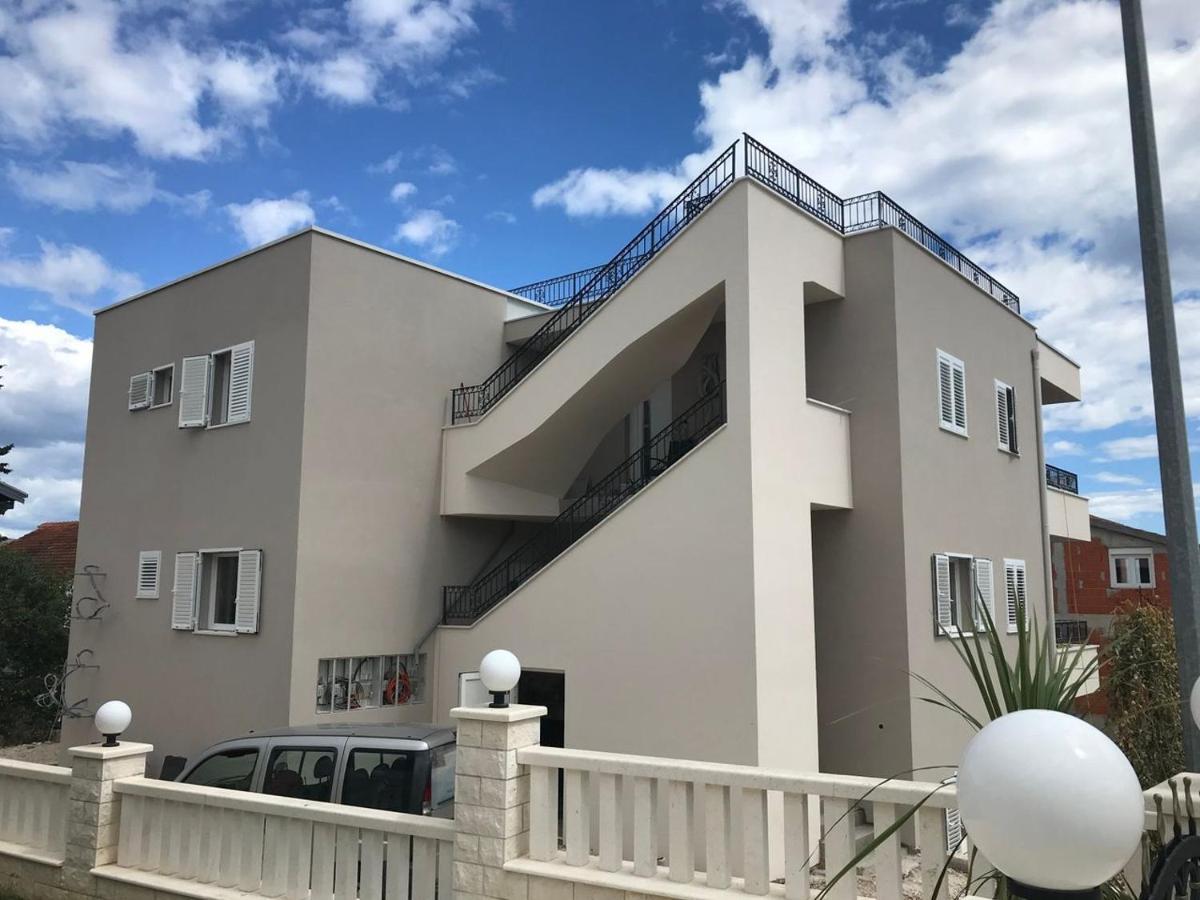 Apartment Lizzi. Trogir Luaran gambar
