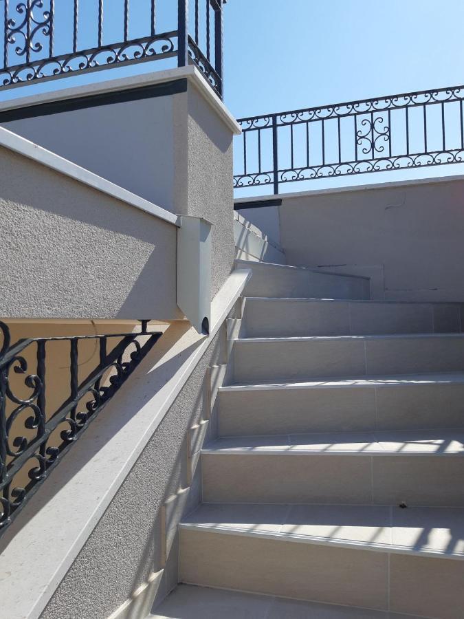 Apartment Lizzi. Trogir Luaran gambar